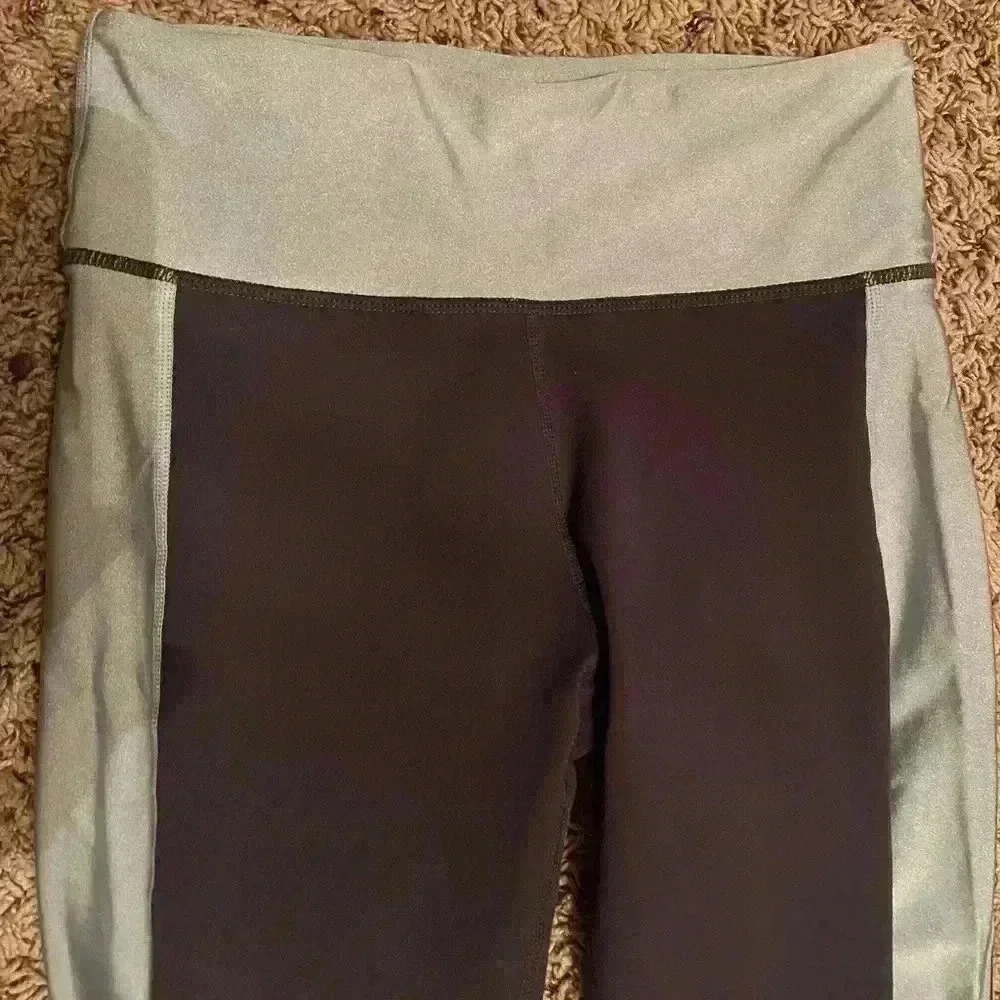 Fabletics Define Powerhold Hi-Waisted Leggings - image 6